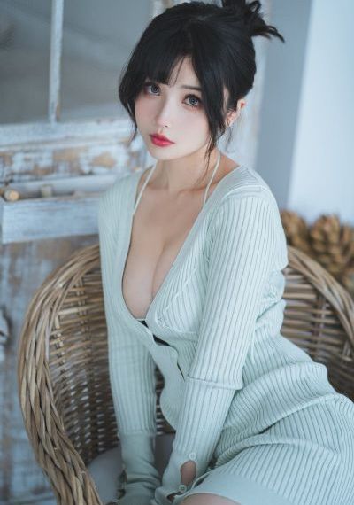 男生舔嘴唇的心理分析_1080高清完整版