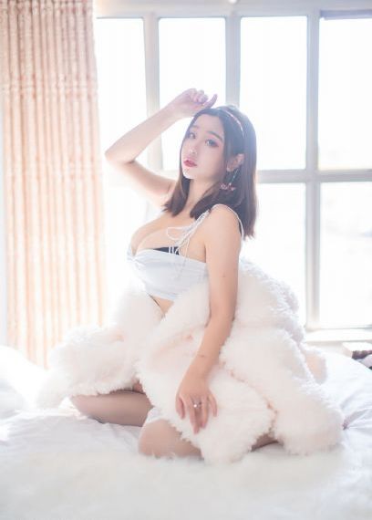 欧美女人com_剧情片电影在线看